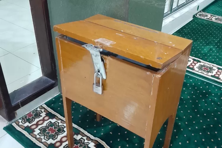 Aksi Pencurian Kotak Amal di Lampung Tengah Terekam CCTV, Pengurus Masjid Minta Pelaku Ditangkap