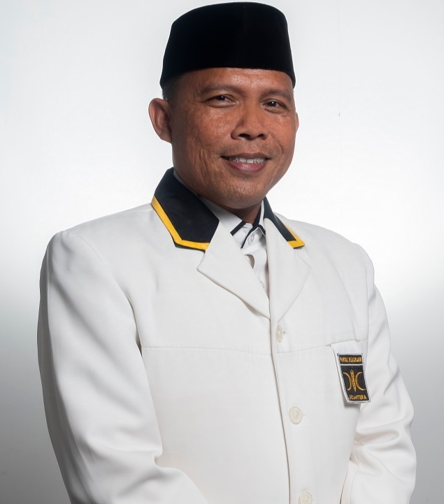 Tak Henti Melangkah untuk Rakyat (Sebuah Biografi Singkat Antoni Imam)