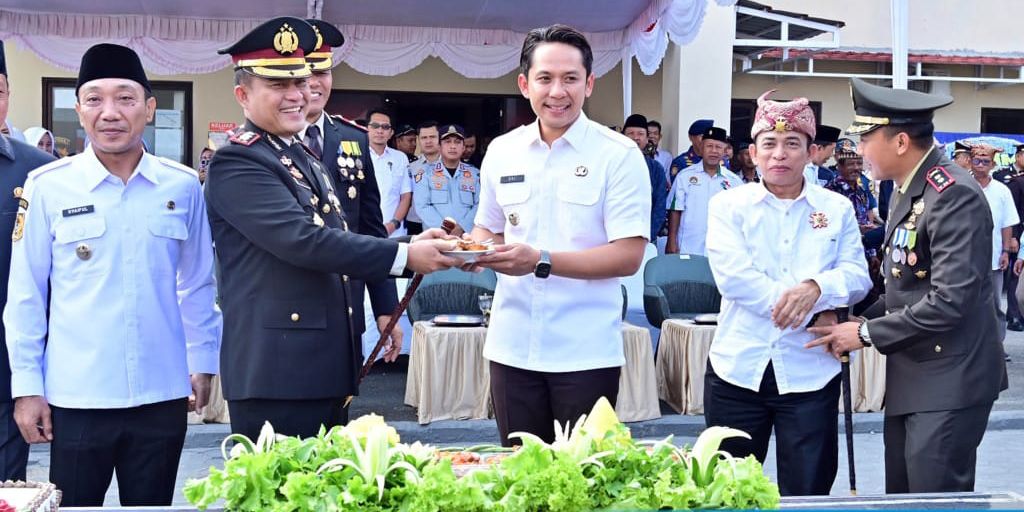 Bupati Egi Hadiri HUT ke-80 Bhayangkara, Kapolres Lampung Selatan Tegaskan Komitmen Pelayanan Terbaik bagi Masyarakat